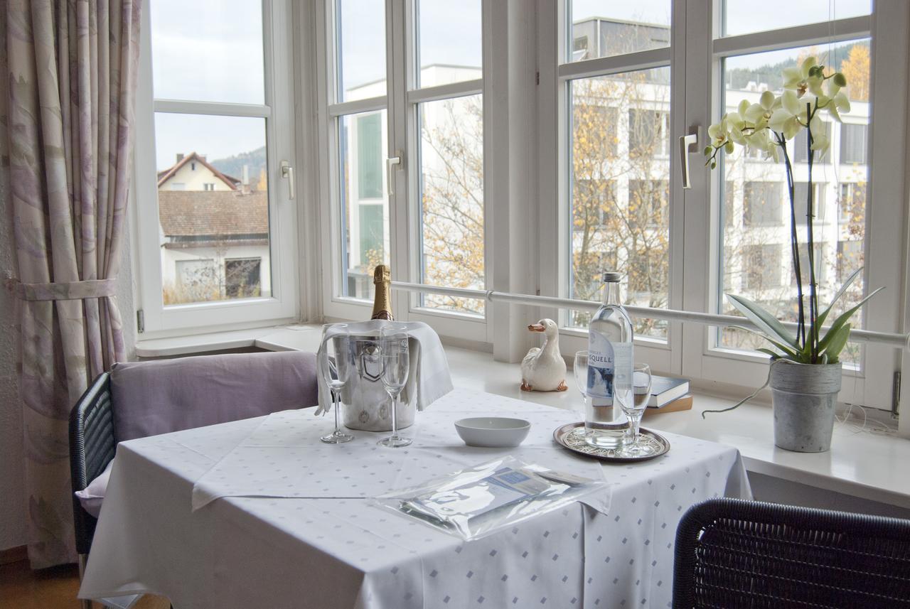 Gasthaus Zum Loewen - Restaurant Akropolis Хаузах Екстериор снимка